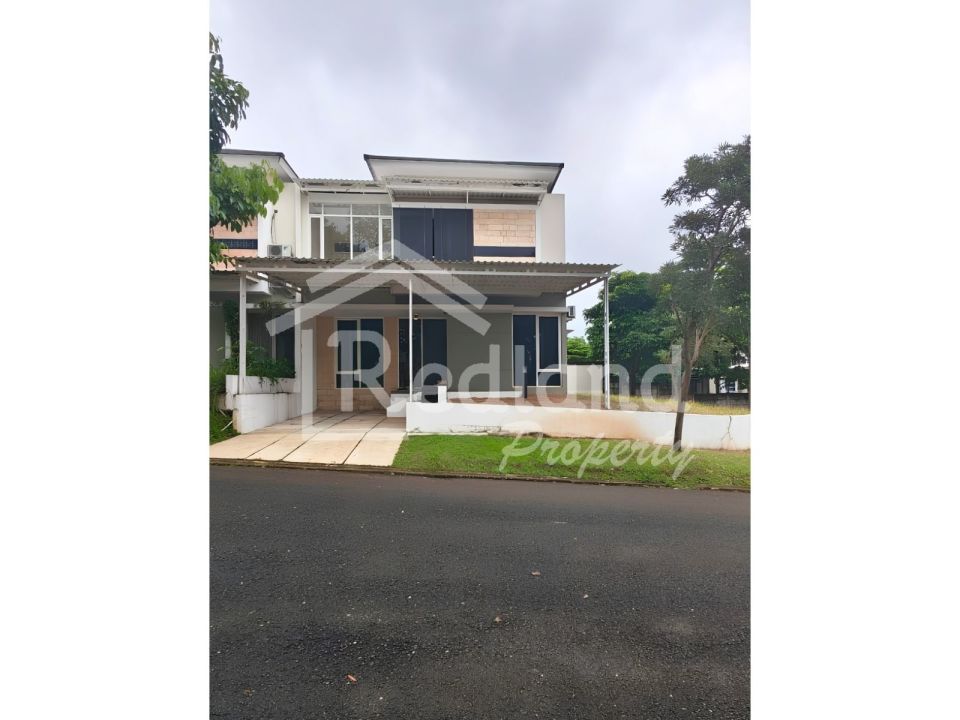Rumah di Ivy Park Bsb City , Semarang ( Jo 8769S )