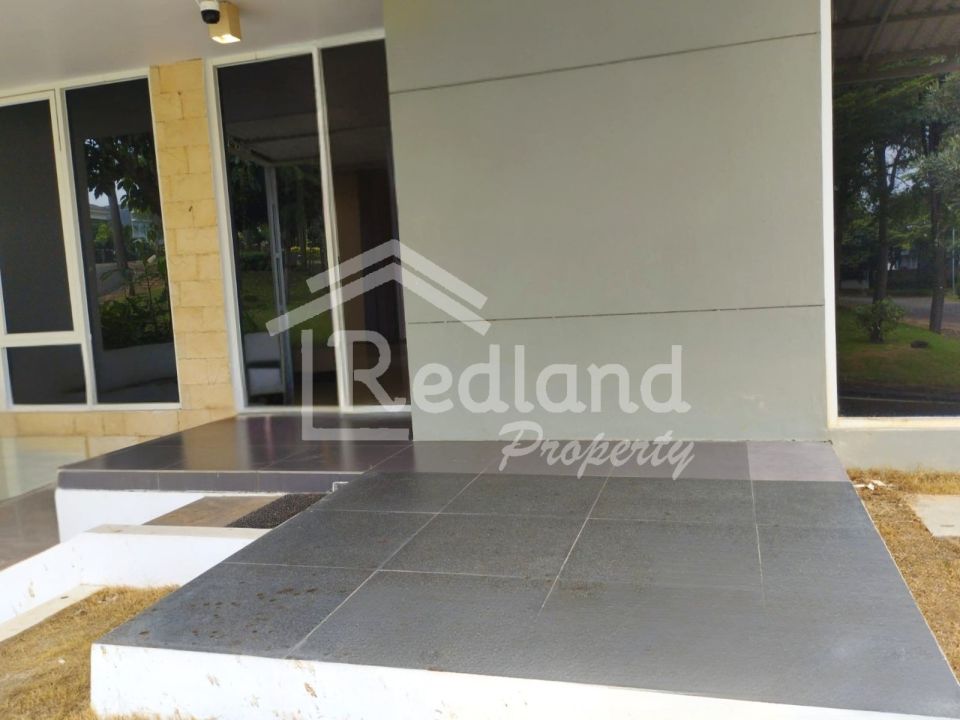 Rumah di Ivy Park Bsb City , Semarang ( Jo 8769S )