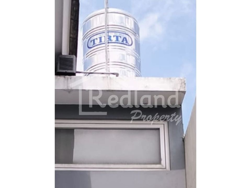 Rumah di Ivy Park Citraland Bsb , Semarang ( Vn Tt 8717 )