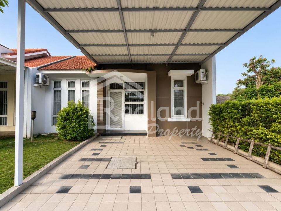 Rumah di Taman Alamanda Graha Padma , Semarang ( Tt 8732 )