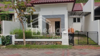 Hunian Elegan di Candisari, Semarang, 2 Kamar Tidur, LT 230m²