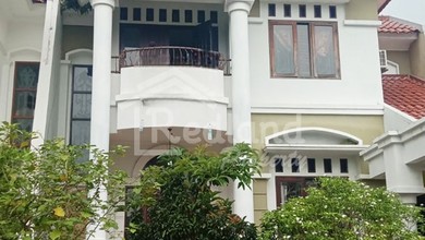Rumah Mewah Luas 220 m2, area Banyumanik, Semarang