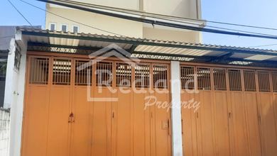 Ruang Usaha di Jl Raya Mijen , Semarang ( Jo 8646 )