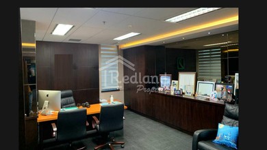 Ruang Usaha di Pandanaran , Semarang ( Jo 8567 )