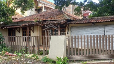 Penawaran Langka, rumah Prestisius di Semarang Barat, Semarang, LB 200m²