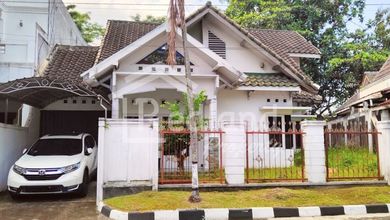 Promo Rumah di Bantul, Yogyakarta, LB 151m², Harga 2,5 Miliar