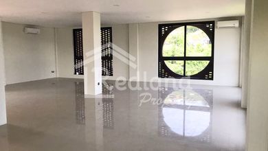 Sewa Ruang usaha hanya lantai 2 di Dr Wahidin, Semarang Wn 5931 