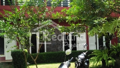 Hunian Elegan di Tembalang, Semarang, 12 Kamar Tidur, LT 320m²