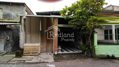 Promo Rumah di Gayamsari, Semarang, LB 200m², Harga 1,25 Miliar