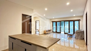 Rumah di River Park Bintaro Tangerang Selatan , Banten ( Ls 2295 )