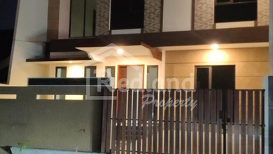 Properti Siap Huni di Area Puri Anjasmoro, Semarang, LT 216m²