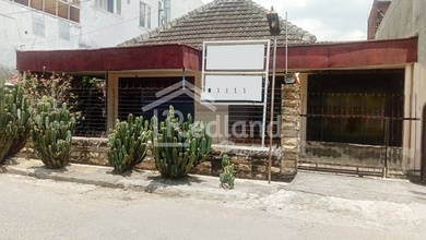 Dijual rumah Eksklusif di Semarang Barat, Semarang - LT 255m²