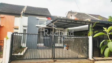 Rumah Siap Pakai di Kawasan Semarang Barat, Semarang, LT 120m²