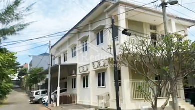 Kesempatan Eksklusif, rumah Prestisius di Gajah Mungkur, Semarang, LB 398m²