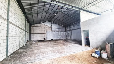 Gudang  strategis tengah kota Semarang siap pakai disewakan di Semarang Barat Ln 6139 