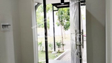 Rumah Mewah LT 135 m2, di Tembalang, Semarang