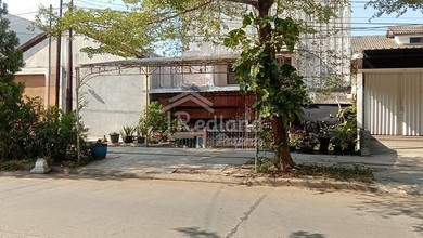 Rumah Dijual di Semarang Barat, Semarang, LB 300m², Harga Kompetitif!