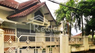 Rumah Megah Unfurnished Lokasi Strategis Kawasan Candisari