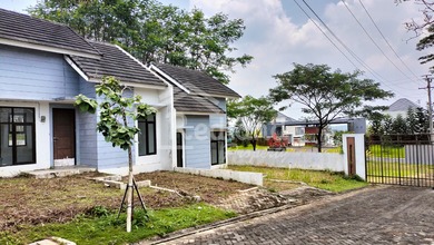 Rumah Modern LT 120 Jual di Mijen, Semarang