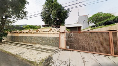 Kesempatan Eksklusif, rumah Prestisius di Gajah Mungkur, Semarang, LB 800m²