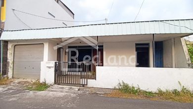 Rumah Dijual di Semarang Barat, Semarang, LB 80m², Harga Kompetitif!