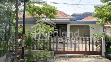 Rumah Elite di Kawasan Semarang Tengah, Semarang, LB 209m², Harga 3 Miliar