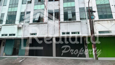 Ready to Use Ruko Usaha di Semarang Tengah Semarang dengan LB 448m2