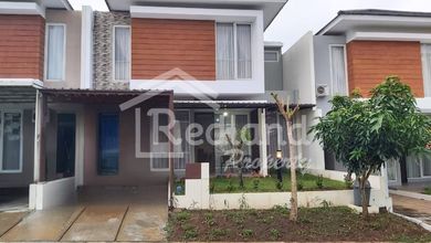 Rumah di Ivy Park Citraland Bsb , Semarang ( Vn Tt 8717 )
