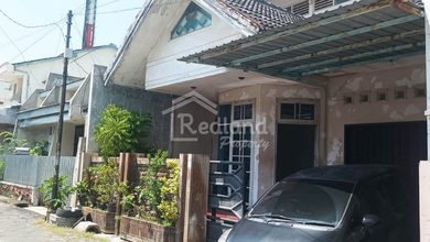 Rumah Premium area Brumbungan, Semarang, LT 250 m2