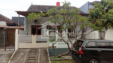 Rumah di Puri Anjasmoro , Semarang Si 4608 