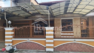 Kesempatan Rumah di Semarang Barat, Semarang, LB 250m², Harga 2,2 Miliar