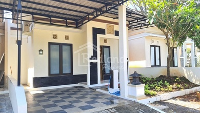 Disewakan Cepat Rumah Cantik dengan Tanah Luas 120 m2 di Mijen