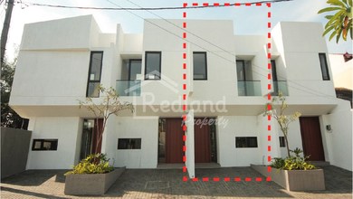 Kesempatan Rumah di Tembalang, Semarang, LB 100m², Harga 865 Juta