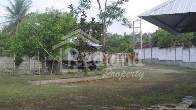 Jual Tanah Kawasan Komplek Ungaran Barat Pemandangan Danau dan Taman