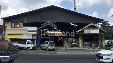 Gudang di Daerah Lamper , Semarang Si 3802S