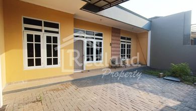 Rumah Premium Luas 200 Jual area Puri Anjasmoro, Semarang