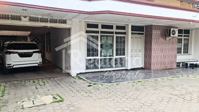 Rumah Elite di Kawasan Semarang Tengah, Semarang, LB 273m², Harga 7,5 Miliar