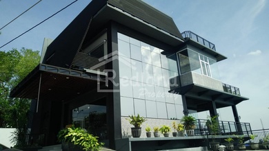 Ruang Usaha di Graha Candi Golf , Semarang ( Tt 4007 )