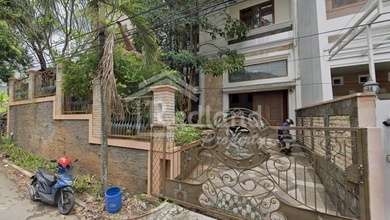 Rumah Modern area Banyumanik, Semarang, LT 600 m2