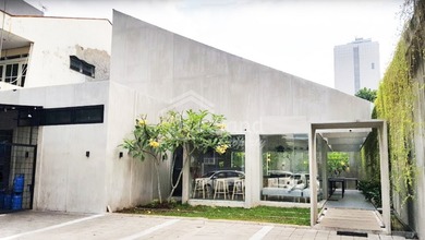 Ruang Usaha Di Erlangga , Semarang Tt 4033