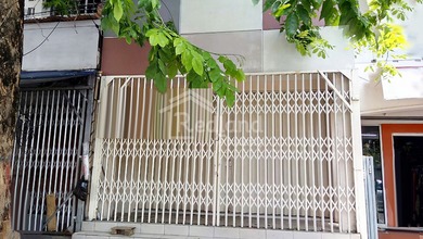 Ruko di Jalan Kh Wahid Hasyim , Semarang Tt 5192 