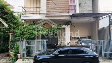 Penawaran Langka, rumah Mewah di Pleburan, Semarang, LB 230m²