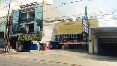 Ruang Usaha di di Panjaitan , Semarang ( Tt 7001 )