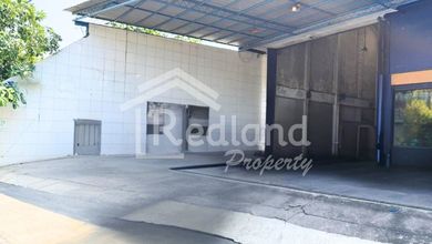 Gudang di Letjen Soeprapto , Semarang ( Tt EL 8100 )