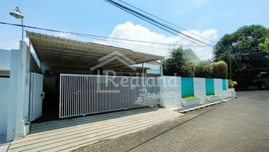 Kesempatan Eksklusif, rumah Mewah di Banyumanik, Semarang, LB 400m²