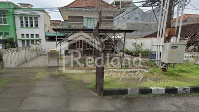 Ruang Usaha Strategis, Tengah Kota, di Brumbungan, Sivntt 8348