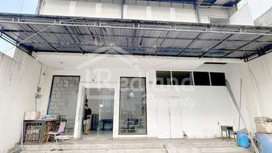 Rumah Dijual di Curug, Tangerang, LB 300m², Harga Terbaik!