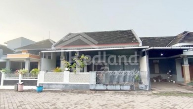 Kesempatan Rumah di Gayamsari, Semarang, LB 160m², Harga 1,3 Miliar