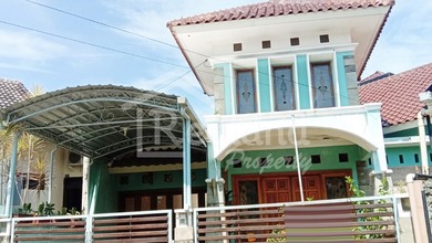 Rumah Mewah di Kawasan Banyumanik, Semarang, LB 175m², Harga 2,6 Miliar