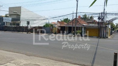 Ruko Bagus, Strategis, Hook di Majapahit, Semarang, Hl 3922